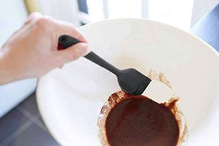 StarPack Basics Silicone Spatula Set of 2 (1 Small, 1 Large), High Heat Resistant to 480°F, Hygienic One Piece Design, Non Stick Rubber Cooking Utensil Set (Gray Black)