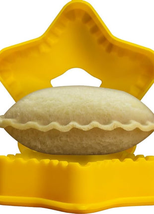 Sandwich Cutter and Sealer (Star) - Crustless Sandwich Maker - Great for Lunchbox and Bento Box - Boys and Girls Kids Lunch - Sandwich Cutters for Kids