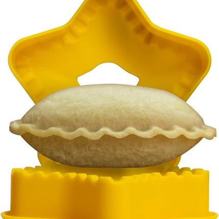 Sandwich Cutter and Sealer (Star) - Crustless Sandwich Maker - Great for Lunchbox and Bento Box - Boys and Girls Kids Lunch - Sandwich Cutters for Kids