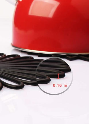 ME.FAN Silicone Trivet Mat - Kitchen Hot Pads for Pots & Dish - Insulated Teapot Trivet - Flexible, Durable, Non-Slip Large Coasters 3 Set Black