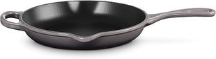 Le Creuset Enameled Cast Iron Signature Iron Handle Skillet, 9", Oyster