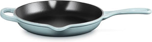 Le Creuset Enameled Cast Iron Signature Iron Handle Skillet, 9", Sea Salt