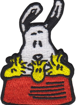 Tervis Peanuts Best Buddies Collection Snoopy Woodstock House Made in USA Double Walled Insulated Tumbler Travel Cup Keeps Drinks Cold & Hot, 16oz 4pk, Assorted