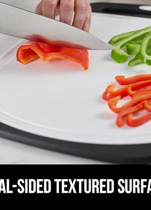 GORILLA GRIP BPA-Free Reversible Kitchen Cutting Board Set of 3, US Designed, Nonporous, Juice Grooves Catch Liquid, Slip Resistant Border, Durable Food Chopping Boards, Holiday Prep Essentials, Black