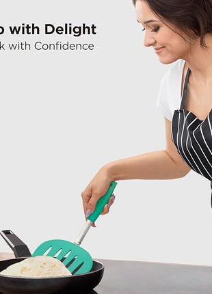 Kitchen Mama WaltzGrip Platinum Silicone Pancake Spatula Turner: Heat Resistant Flexible, Stainless Steel Core, Nonstick, Dishwasher Safe, Flipper – Ideal Kitchen Cookware for Eggs, Fish, Meat (Teal)