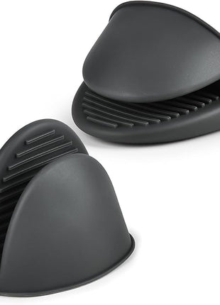 AUAUY 1 Pair Mini Silicone Oven Mitts, Heat Resistant Pot Holders Mitts, Cute Oven Pinch Grip Gloves, Small Potholders for Kitchen, Air Fryer Mitts Pair for Cooking, Baking and Grilling (Grey)