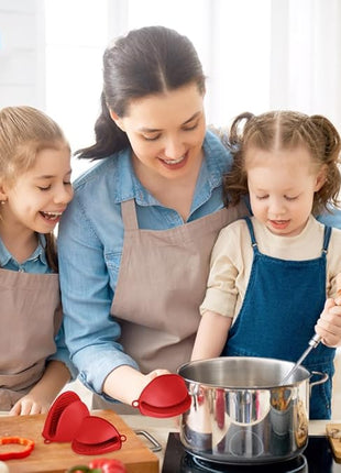 AUAUY 1 Pair Mini Silicone Oven Mitts, Heat Resistant Pot Holders Mitts, Cute Oven Pinch Grip Gloves, Small Potholders for Kitchen, Air Fryer Mitts Pair for Cooking, Baking and Grilling (Red)