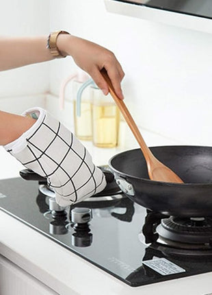 Oven Mitts and Potholders BBQ Gloves-Oven Mitts and Pot Holders with Recycled Infill Silicone Non-Slip Cooking Gloves for Cooking Baking Grilling (4-Piece Set) (White)