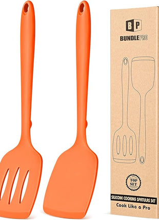 Pack of 2 Silicone Spatula Turners, Non Stick Slotted Kitchen Spatula Set, Heat Resistant BPA Free Kitchen Utensils, One-Piece Design, Suitable for Flipping Fish, Eggs, Steak, Pancakes (ORANGE)