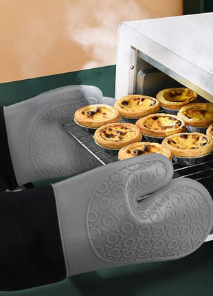 sungwoo Extra Long Silicone Oven Mitts, Heat Resistant Oven Gloves with Quilted Liner Non-Slip Textured Grip Perfect for BBQ, Baking, Cooking and Grilling - 1 Pair 14.6 Inch Grey & Black