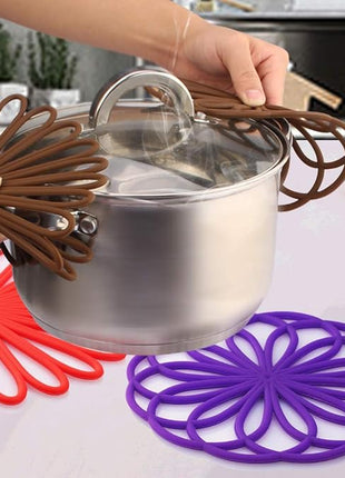 ME.FAN Silicone Trivet Mat - Kitchen Hot Pads for Pots & Dish - Insulated Teapot Trivet - Flexible, Durable, Non-Slip Large Coasters 3 Set Deep Purple