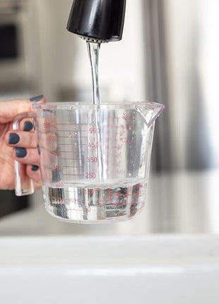 Better Houseware 2.5 Cup Measuring Cup, Clear Plastic Measuring Cup for Liquids, 20 oz, Kitchen Essential Plastic Measuring Cups for Baking & Cooking, Ounce Measuring Cup, Clear