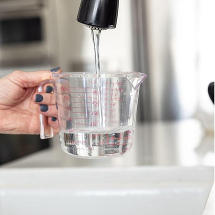 Better Houseware 2.5 Cup Measuring Cup, Clear Plastic Measuring Cup for Liquids, 20 oz, Kitchen Essential Plastic Measuring Cups for Baking & Cooking, Ounce Measuring Cup, Clear