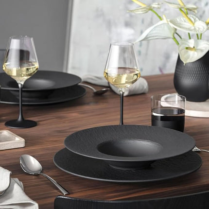 Villeroy & Boch Manufacture Rock Pasta Plate with Wide Rim, Premium Porcelain, Made in Germany, Matte Black, 11.5 in, 9.5 oz Capacity