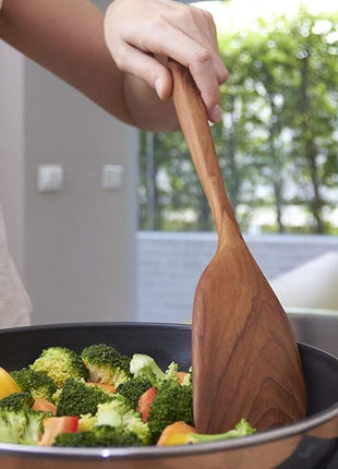 FAAY 13.5” Left-Hand Stir Fry Spatula – True Left-Hand Angled Teak Wooden Turner for Wok & Nonstick Pans, Natural Coconut Oil Finish, Handcrafted Wood Tool for Stirring & Flipping