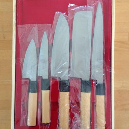 Japanese Kitchen Knife Set of 5 (Wooden Box Case) Mr. Takaaki Nakamura