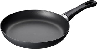 Scanpan Classic 9.5 inch Nonstick Fry Pan – Compatible with Gas and Electric Stovetops, Metal Utensil Safe, Oven Safe to 500°F, Dishwasher Safe, Black