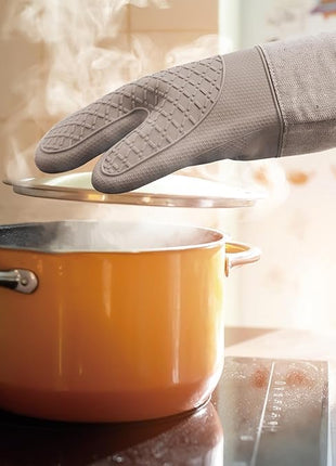 Professional Microwave Silicone Oven Mitts one Pair, Kitchen Mitten Set for Heat Resistant with 500 Degrees, Kitchen Gloves Pot Holder for BBQ Cooking Baking (Khaki)