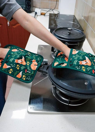 Pot Holders Set of 2 Heat Resistant 480℉ Kitchen 100% Cotton Comfortable Lining Printing Fox Flower Women Men Home Cooking Baking Microwave BBQ Gift(Fox Flower)