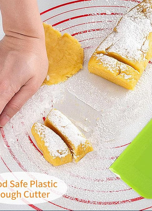 ALLTOP Bowl Spatula & Bench Scraper,Flexible Plastic Multipurpose Kitchen Pastry Cutter Tool,Food Scrappers for Bread Dough Baking Cake Fondant Icing,Set of 2 Pieces - White,Green