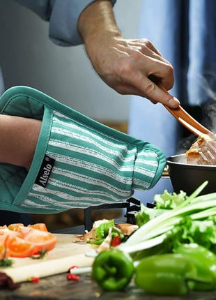 Silicone Pot Holders Set of 3 Heat Resistant & Non Slip Potholders, Professional Oven Hot Pads with Pockets Mitts for Kitchen Cooking Baking Barbecue