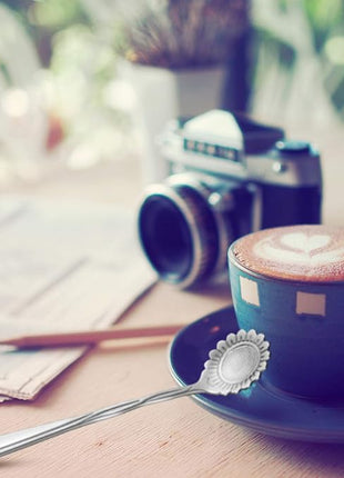 Chengu 8 Pieces Flower Coffee Tea Spoons Stainless Steel Sugar Spoons Tea Party Flower Fancy Tableware Set Stir Bar Creative Stirring Teaspoon, 8 Different Patterns(Silver)