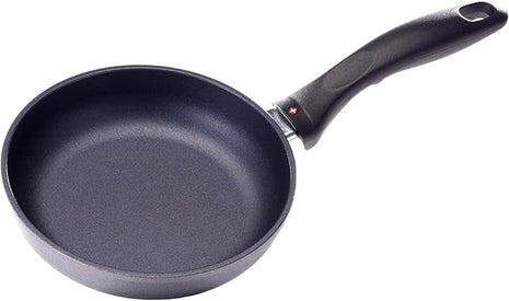 Swiss Diamond 7 Inch Frying Pan Nonstick Diamond Frying Pan, Aluminum Coated Skillet, Dishwasher Safe and Oven Safe Fry Pans with Ergonomic Handle, Grey