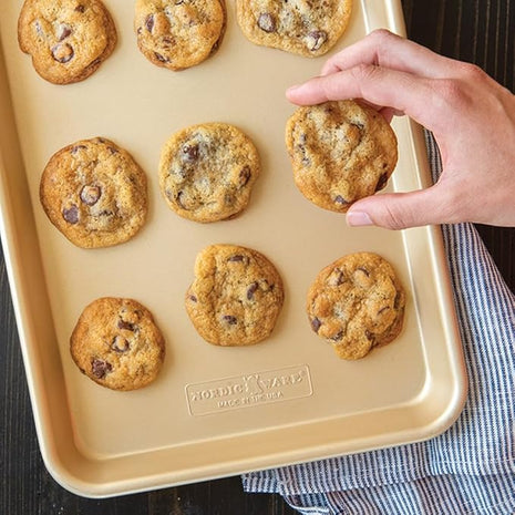 Nordic Ware Naturals Aluminum NonStick Baker's Quarter Sheet Small, Gold