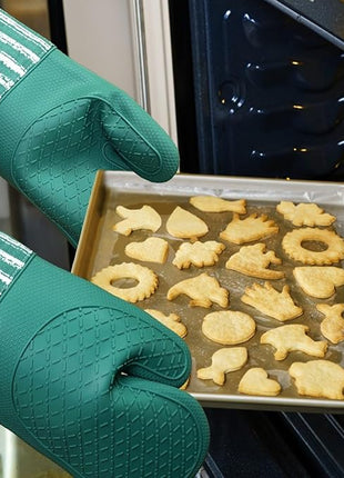 Silicone Oven Mitts Heat Resistant 932℉ with Waterproof & Non-Slip Kitchen Mittens, Set of 2 Extra Long Oven Gloves with Soft Cotton Terry Lining for Baking Cooking Barbecue (Emerald Green, 2)