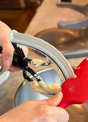 Silicone Spatula ONE Mixer Beater Scraper and Spatula, Black