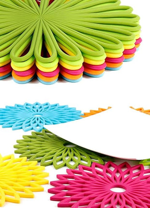 ME.FAN Silicone Trivet Mat - Kitchen Hot Pads for Pots & Dish - Insulated Teapot Trivet - Flexible, Durable, Non-Slip Large Coasters 3 Set Grass Green