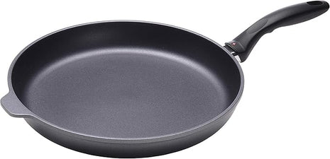 Swiss Diamond 12.5 Inch Frying Pan Nonstick Diamond Frying Pan, Aluminum Coated Skillet, Dishwasher Safe and Oven Safe Fry Pans with Stainless Steel Handle, Grey