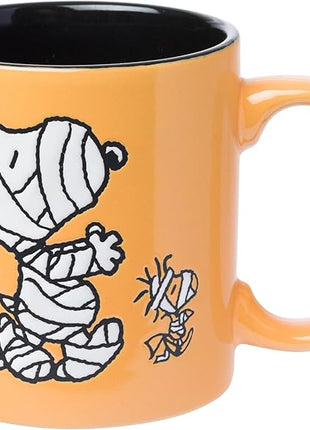 Silver Buffalo Peanuts Halloween Featuring Snoopy and Woodstock in Mummy Costume Wax Resist Ceramic Mug, 20 Ounces
