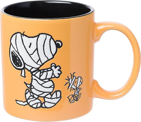 Silver Buffalo Peanuts Halloween Featuring Snoopy and Woodstock in Mummy Costume Wax Resist Ceramic Mug, 20 Ounces