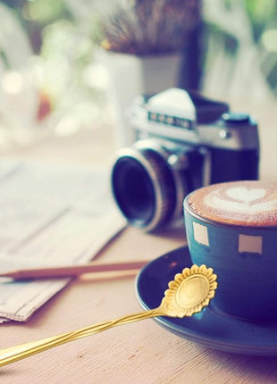 Chengu 8 Pieces Flower Coffee Tea Spoons Stainless Steel Sugar Spoons Tea Party Flower Fancy Tableware Set Stir Bar Creative Stirring Teaspoon, 8 Different Patterns(Gold)