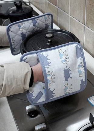 Pot Holders Set of 2 Heat Resistant 480℉ Kitchen 100% Cotton Comfortable Lining Printing Fox Flower Women Men Home Cooking Baking Microwave BBQ Gift (Cow potholder)