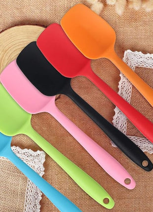 Silicone Spatulas, 8.2 inch Small Rubber Spoon Spatula Heat Resistant Seamless One Piece Design Non-Stick Spoonula Flexible Scrapers Baking Mixing Tool (6 Pcs)