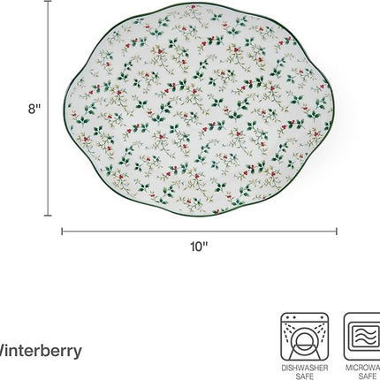 Pfaltzgraff Winterberry Holiday Set of 2 Serving Plates, 10 Inch and 12 Inch, Multicolored