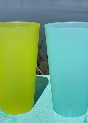 Reusable 32-ounce Drinking Cups - Unbreakable Large Plastic Tumblers set of 12, BPA Free Dishwasher Safe in 6 Assorted Colors for Indoor Outdoor Use