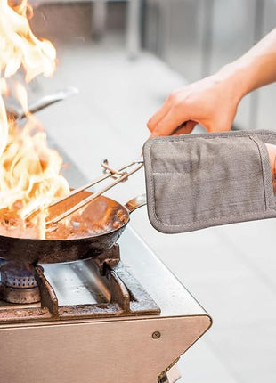 Pot Holders Yarn-Dyed Set of 3 Non Slip Silicone Kitchen Lines Heat Resistant 500℉ Kitchen Gloves BBQ Cooking Baking Cooking Barbecue Microwave Machine Washable (Khaki Pot Holders)