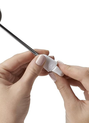 OXO Good Grips Baker’s Dusting Wand for Sugar, Flour and Spices