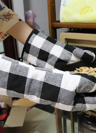 Oven Mitts and Potholders BBQ Gloves-Oven Mitts and Pot Holders with Recycled Infill Silicone Non-Slip Cooking Gloves for Cooking Baking Grilling (4-Piece Set) (Black/White)