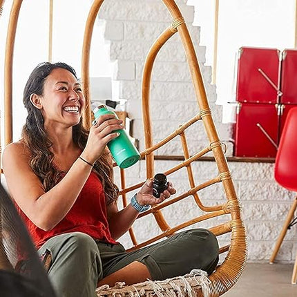 Hydro Flask 21 oz. Water Bottle - Stainless Steel, Reusable, Vacuum Insulated with Standard Mouth Flex Lid , Fog