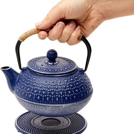 Juvale Cast Iron Teapot with Infuser - Blue, 27 oz (800 mL) - Stovetop Tea Kettle for Loose Leaf Tea - Includes Stainless Steel Infuser & Trivet