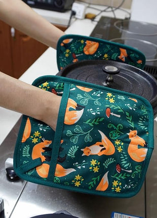 Pot Holders Set of 2 Heat Resistant 480℉ Kitchen 100% Cotton Comfortable Lining Printing Fox Flower Women Men Home Cooking Baking Microwave BBQ Gift(Fox Flower)