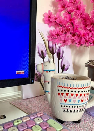 VOTUM Animal-Shaped Llama Coffee Mug, 18.6 fl. oz. - Handmade, Adorable Tea Cup with Printed Como Te Llama Writing - Premium Ceramic Gifts for Women & Men