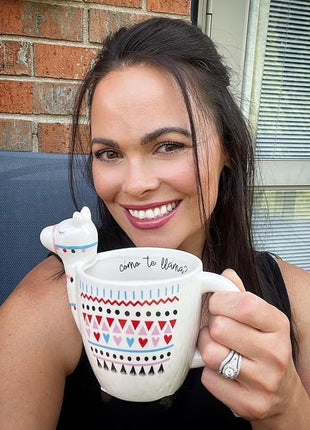 VOTUM Animal-Shaped Llama Coffee Mug, 18.6 fl. oz. - Handmade, Adorable Tea Cup with Printed Como Te Llama Writing - Premium Ceramic Gifts for Women & Men