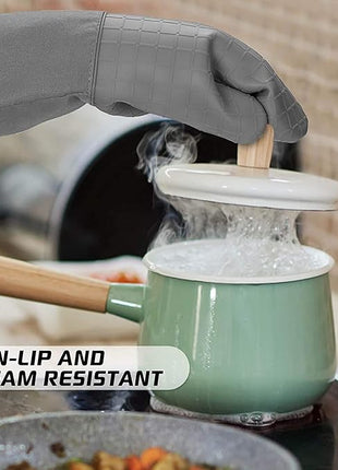 HOMWE Silicone Oven Mitts and Pot Holders for Kitchen & Baking - Set of 4 Heat-Resistant, Heavy-Duty Cooking Mittens w/Non-Slip, Textured Grip (Black)