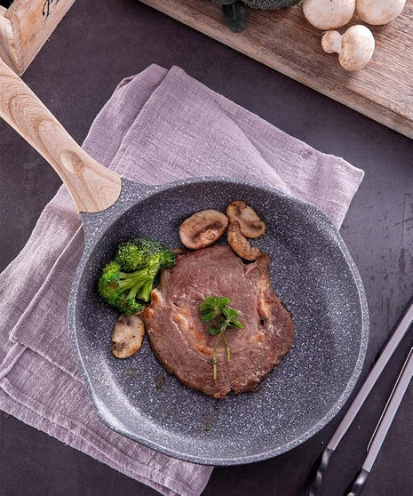 JEETEE 11 Inch Nonstick Frying Pan, Stone Coating Cookware, Nonstick Omelette Pan with Heat-Resistant Handle, Compatible with All Stoves (Grey)