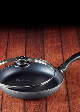 Swiss Diamond Frying Pans Nonstick with Lid, Features Ergonomic Handle, Nonstick Diamond Coated Aluminum Skillets and Oven Safe Frying Pans with Lids, Cover Included, 9.5 Inch